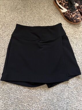 Boston Proper Black Athletic Skort with Built-In Shorts XXS